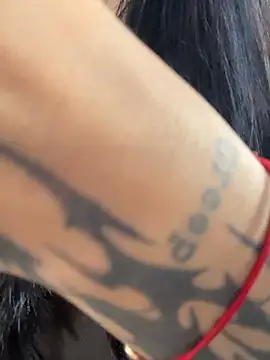 Amy Kiitty  online show from 16, 4, 2026