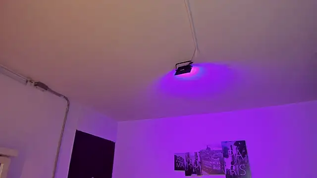 Amy Kiitty  online show from 6, 3, 2026