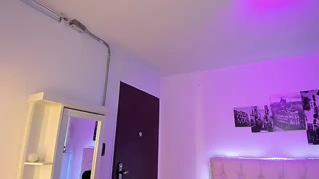 Amy Kiitty  online show from 3, 4, 2026