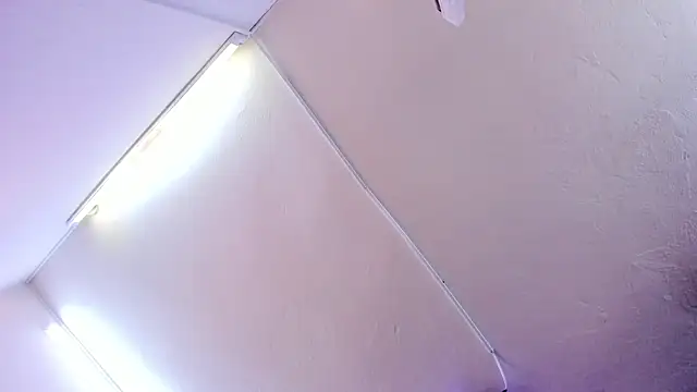 Snapshot of Amy_Kiitty_ chatting on 15, 10, 2025 Amy Kiitty online show from 15, 10, 2025