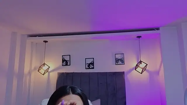 Snapshot of Amy_Kiitty_ chatting on 4, 7, 2026 Amy Kiitty online show from 4, 7, 2026