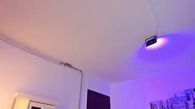 Snapshot of Amy_Kiitty_ chatting on 16, 9, 2025 Amy Kiitty online show from 16, 9, 2025