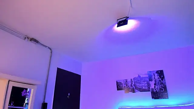 Snapshot of Amy_Kiitty_ chatting on 15, 11, 2025 Amy Kiitty online show from 15, 11, 2025