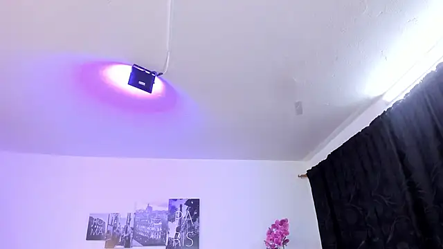 Snapshot of Amy_Kiitty_ chatting on 30, 10, 2025 Amy Kiitty online show from 30, 10, 2025