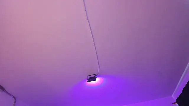 Amy Kiitty  online show from 16, 12, 2025