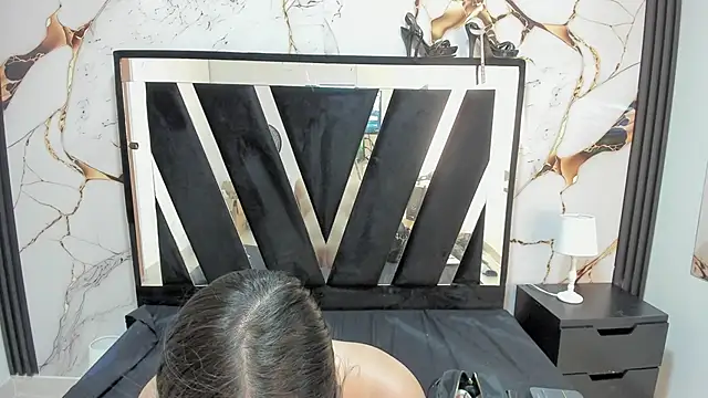 Snapshot of KarinaSimonz chatting on 5, 10, 2025 KarinaSimonz online show from 5, 10, 2025