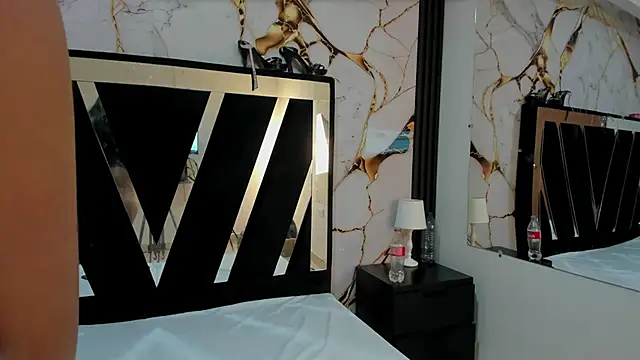 Snapshot of KarinaSimonz chatting on 13, 9, 2025 KarinaSimonz online show from 13, 9, 2025