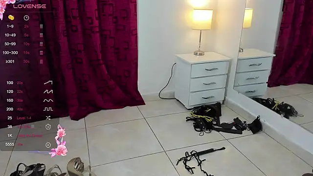 Snapshot of KarinaSimonz chatting on 22, 3, 2025 KarinaSimonz online show from 22, 3, 2025