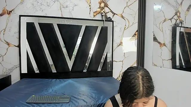 Snapshot of KarinaSimonz chatting on 16, 10, 2025 KarinaSimonz online show from 16, 10, 2025