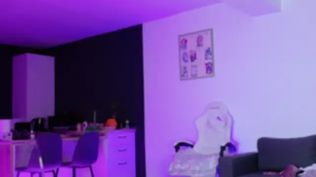 Lorennameliyy online show from 4, 12, 2025