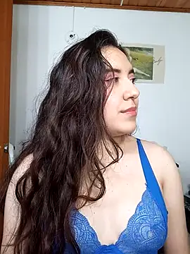 Emi chik online show from 24, 10, 2025