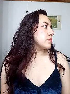 Emi chik online show from 25, 1, 2025