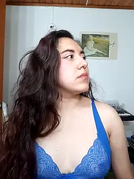 Emi chik online show from 21, 9, 2025