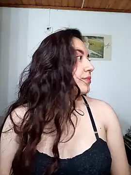 Emi chik online show from 25, 9, 2025