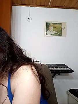 Emi chik online show from 10, 1, 2026