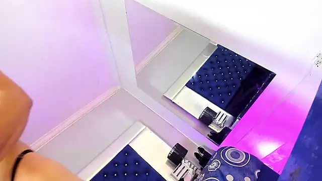 Eyleen Santos online show from 27, 11, 2025