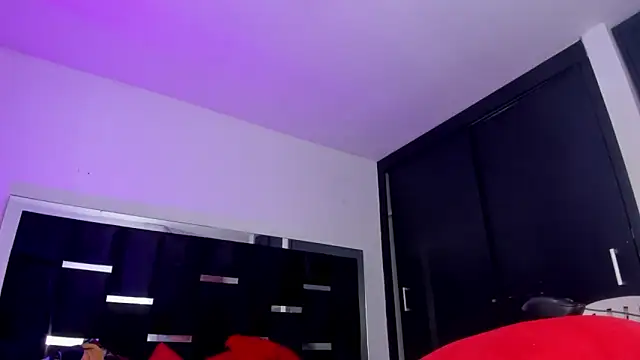 Eyleen Santos online show from 10, 3, 2026