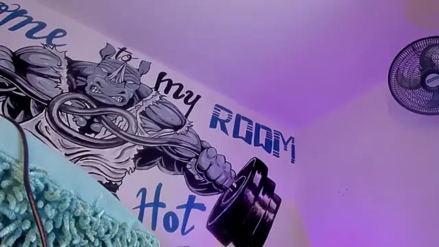 Snapshot of Eyleen_Santos chatting on 23, 2, 2026 Eyleen Santos online show from 23, 2, 2026