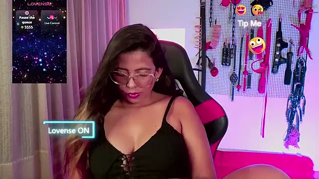 Megaan Greey online show from 14, 10, 2025