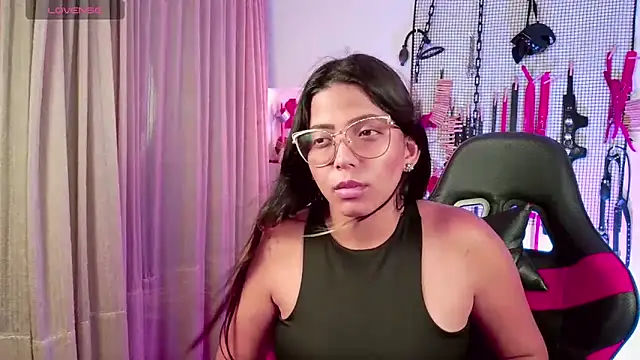 Megaan Greey online show from 19, 9, 2025