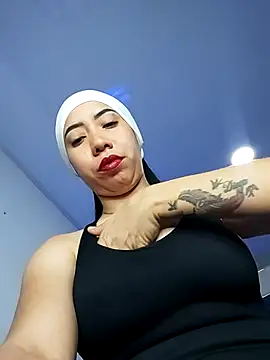 Sweet hot mia online show from 18, 11, 2025