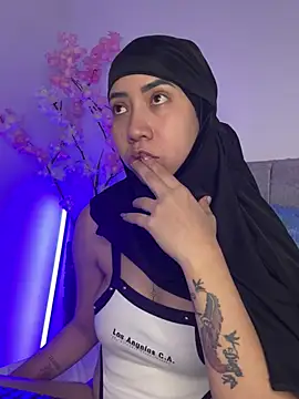 Sweet hot mia online show from 12, 5, 2026
