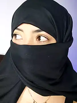 Sweet hot mia online show from 22, 11, 2025