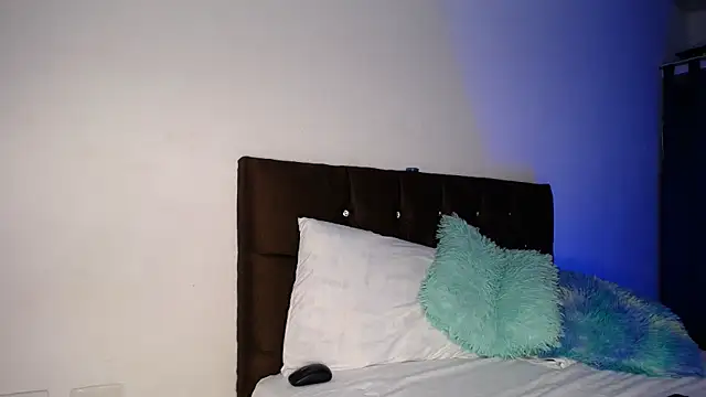 Sweet hot mia online show from 11, 9, 2025