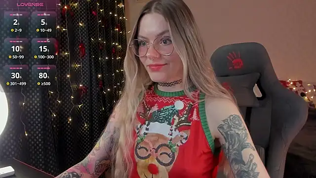 Marta May  online show from 21, 12, 2025