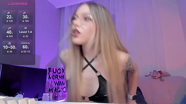 Marta May  online show from 13, 10, 2025