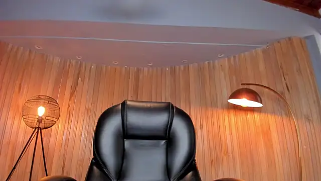 KatieNolan 1 online show from 10, 3, 2025