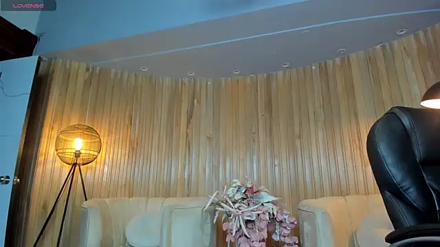 KatieNolan 1 online show from 12, 3, 2025