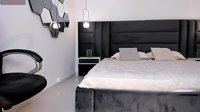 KatieNolan 1 online show from 11, 10, 2025