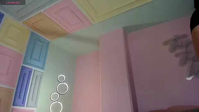 KatieNolan 1 online show from 5, 2, 2026