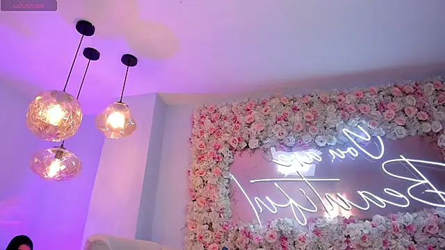 KatieNolan 1 online show from 9, 10, 2025