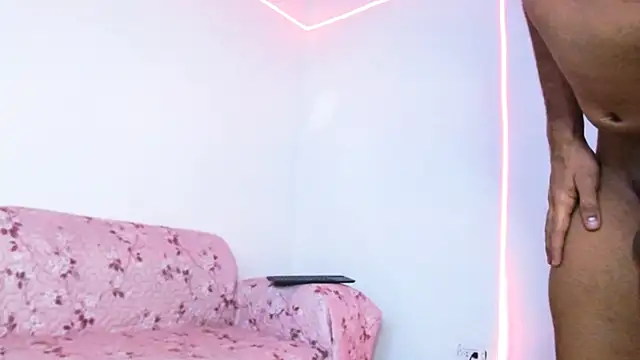  JaaconLeon  online show from 5, 3, 2025