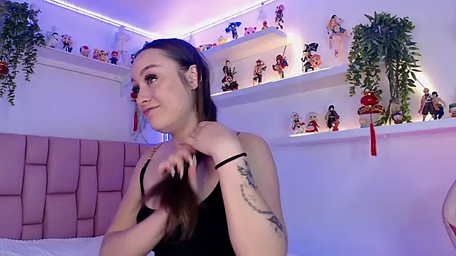 Ivyy Crystal online show from 27, 9, 2025