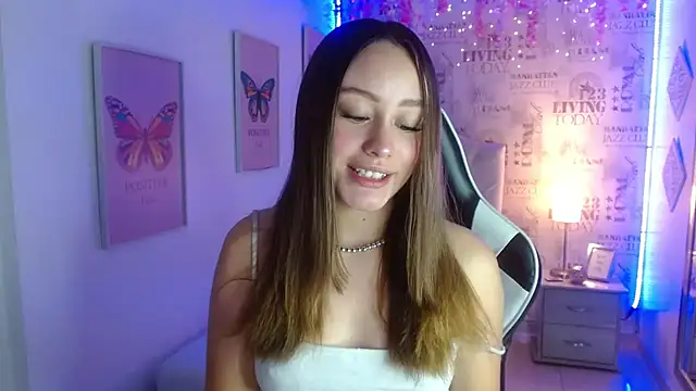 Ivyy Crystal online show from 11, 3, 2025