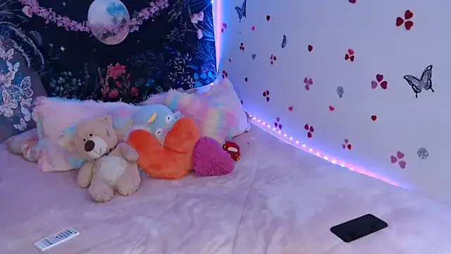 Emillyy m online show from 9, 9, 2025