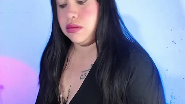 April sexycurvi online show from 24, 9, 2025