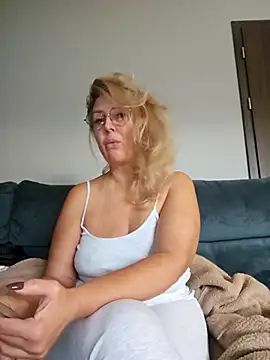 MariaRichi  online show from 1, 12, 2025