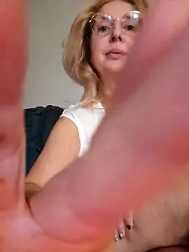 MariaRichi  online show from 10, 4, 2026