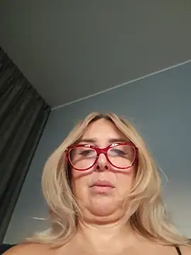 MariaRichi  online show from 23, 11, 2025