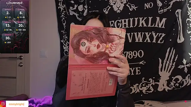 Snapshot of Emmybrightj_ chatting on 11, 10, 2025 Emmybrightj online show from 11, 10, 2025