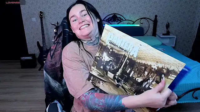 Emmybrightj  online show from 5, 6, 2026