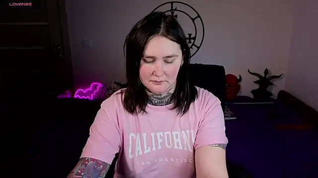 Snapshot of Emmybrightj_ chatting on 22, 12, 2025 Emmybrightj online show from 22, 12, 2025