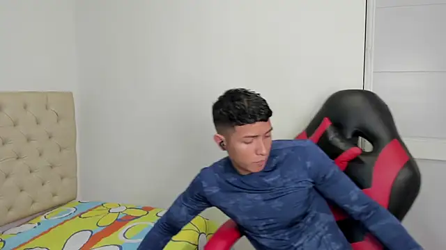 Snapshot of yei-sant chatting on 29, 10, 2025 yei-sant online show from 29, 10, 2025