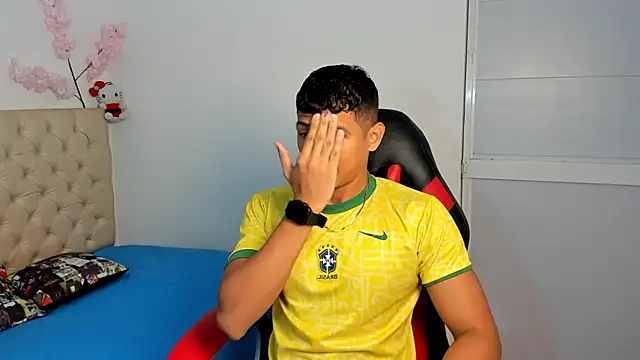 Snapshot of yei-sant chatting on 23, 10, 2025 yei-sant online show from 23, 10, 2025