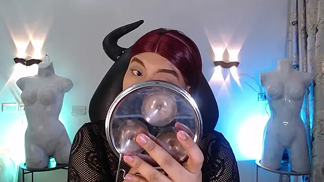 Emili Roux online show from 20, 2, 2026