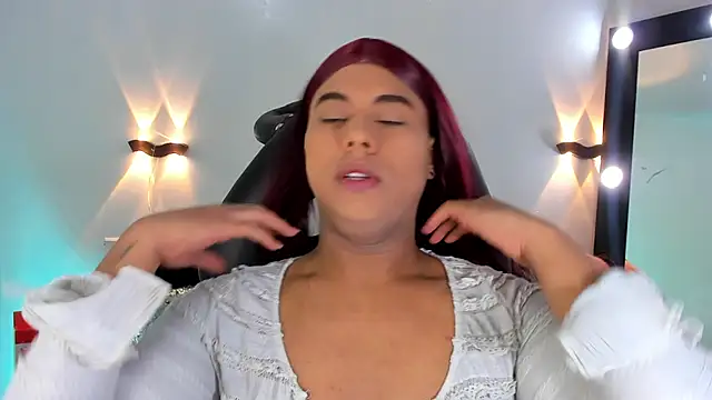 Emili Roux online show from 26, 4, 2026